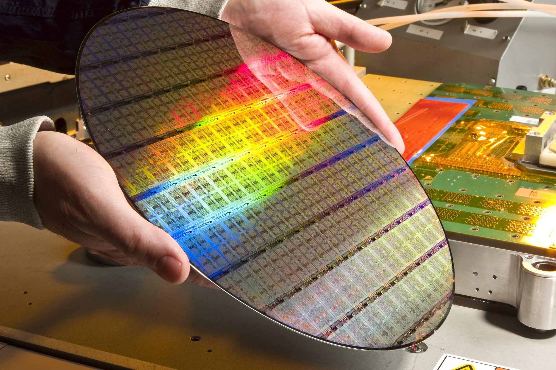 crush spejl Relaterede How CPUs are Designed, Part 3: Building the Chip | TechSpot