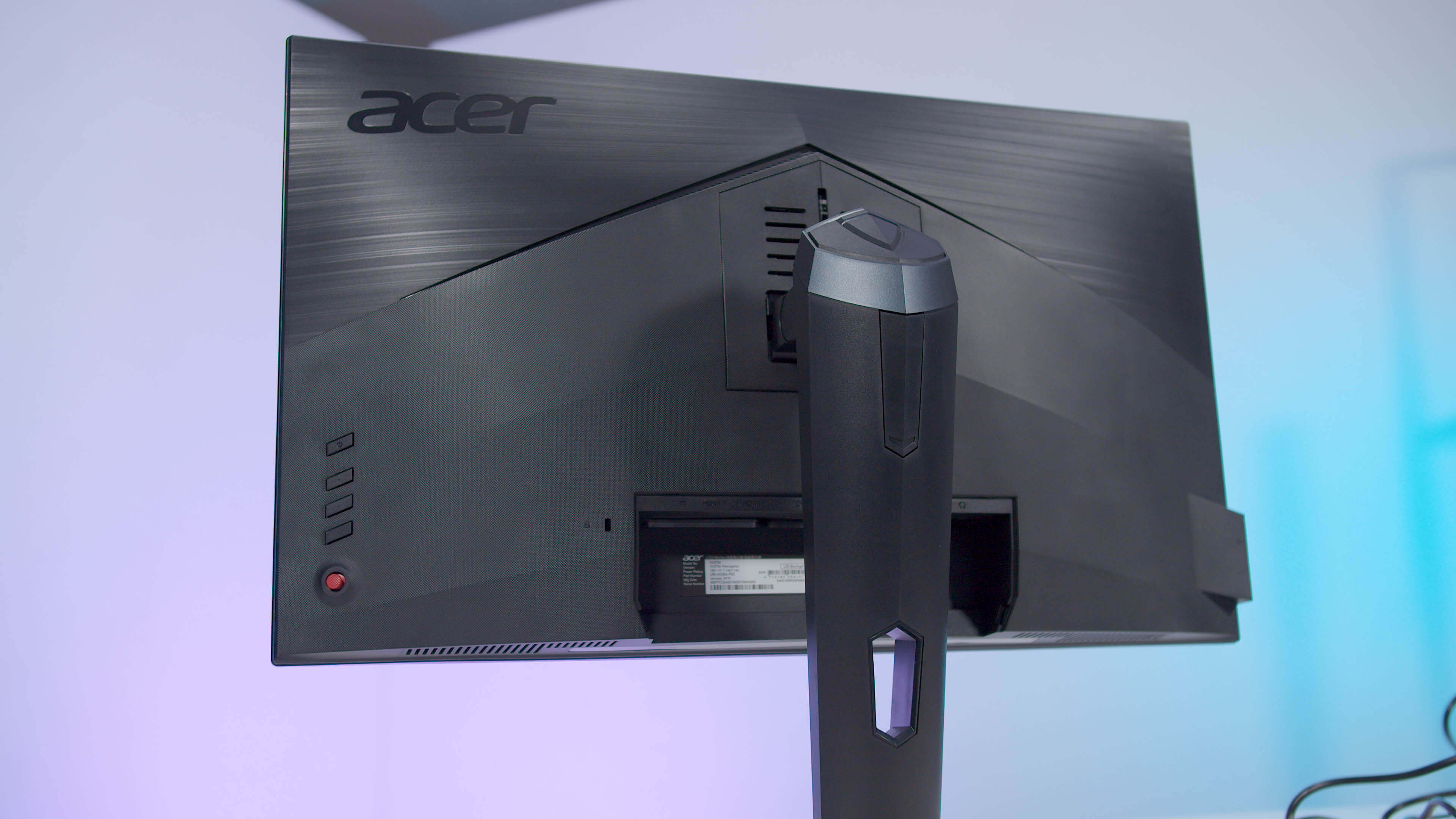 Granskning av Acer Nitro XV273K 27-tums 3-skärm
