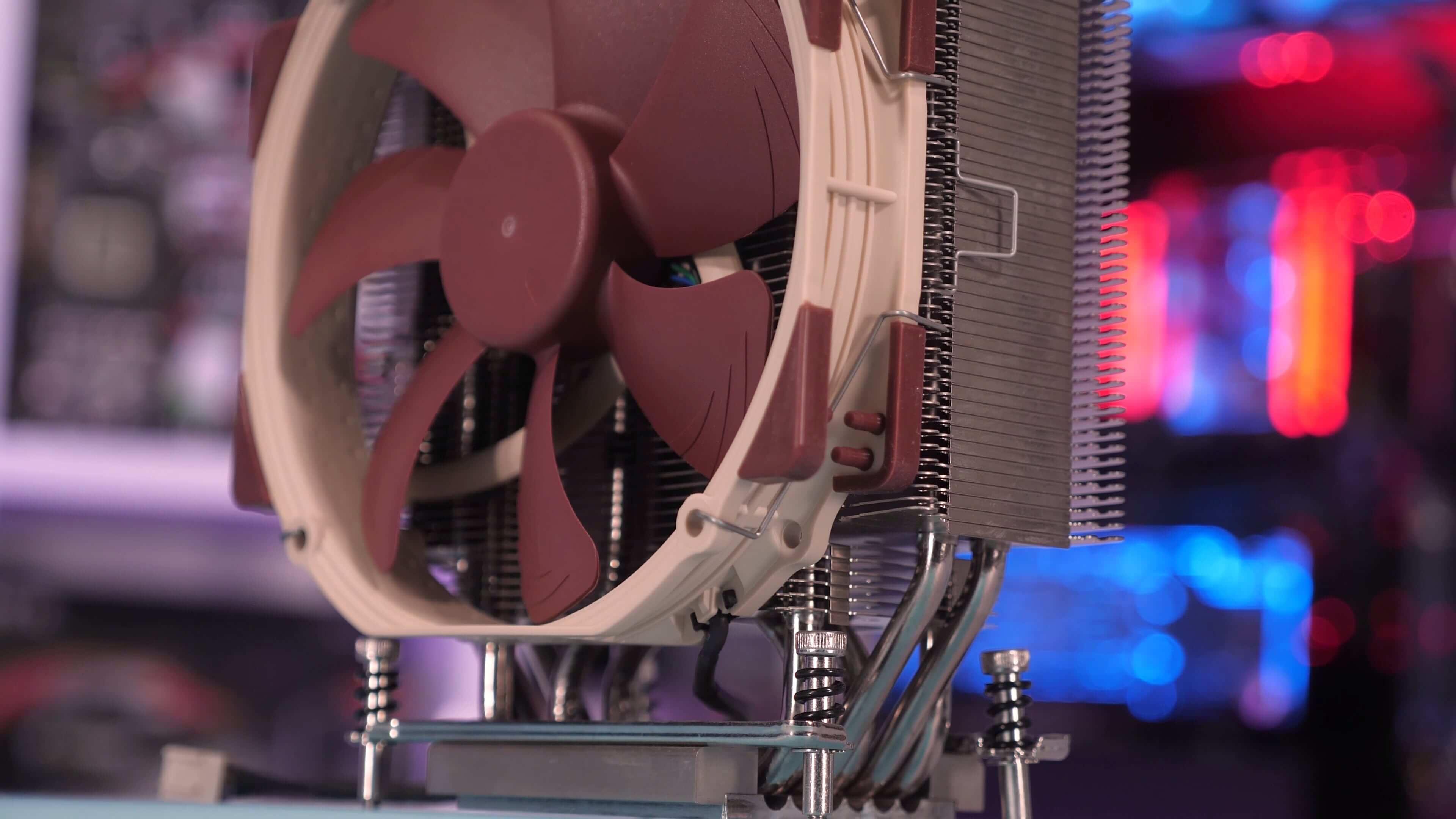 غرفة تبريد Big Boy: اختبار AMD Threadripper 3990X Cooler 64-core 8