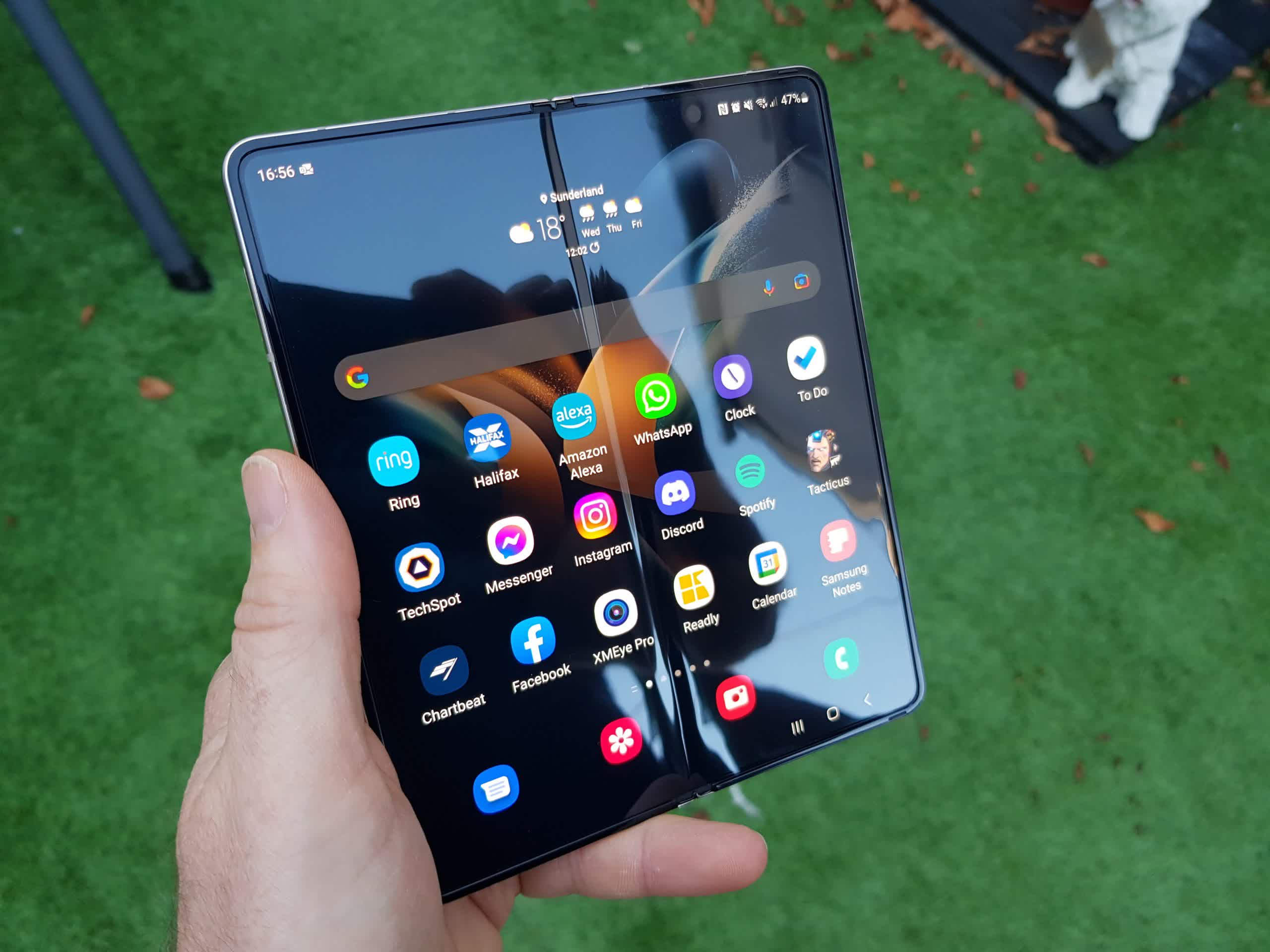 The Samsung Galaxy Z Fold 5 could have no visible screen crease thanks to a new design