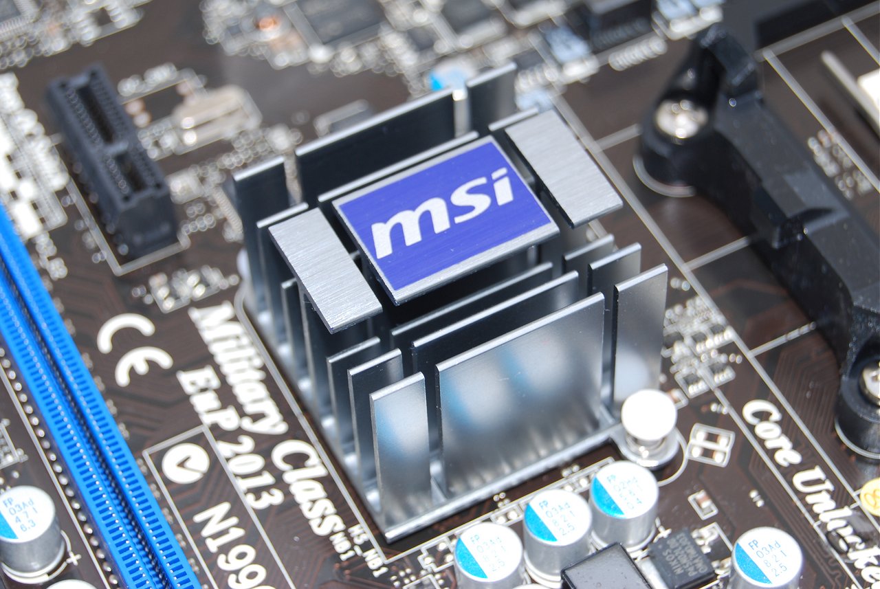 AMD Socket AM3 Budget Motherboard Shootout > MSI 870A-G54 – Design