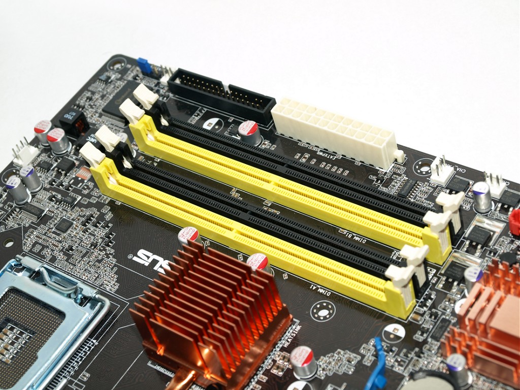 9-way Intel P35 motherboard round-up > ASUS P5K-E – Design | TechSpot