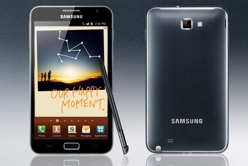 Samsung may launch two versions of the Galaxy Note 4, one with a curved display