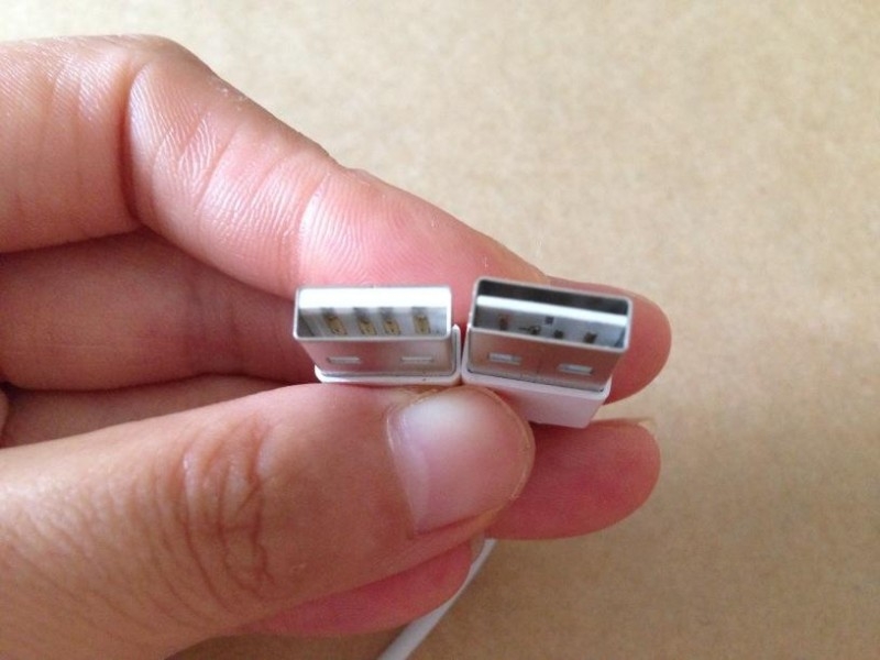 Leaked images suggest new Apple lightning cable could be reversible at both ends