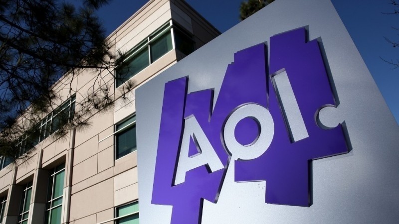 Microsoft handing display ads to AOL, says Bing is a multibillion dollar business