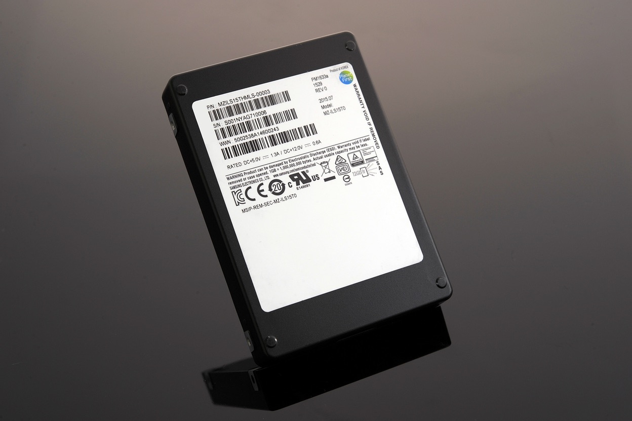 Samsung launches massive 15 terabyte solid state drive