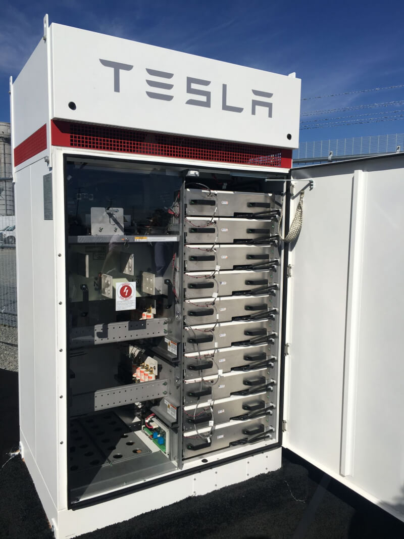 Tesla's grid-connected Powerpack station comes online in California