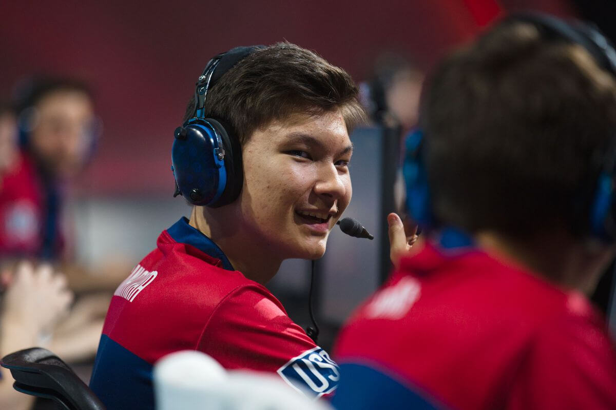 17-year-old Overwatch pro becomes league's highest-paid player after $150,000 deal