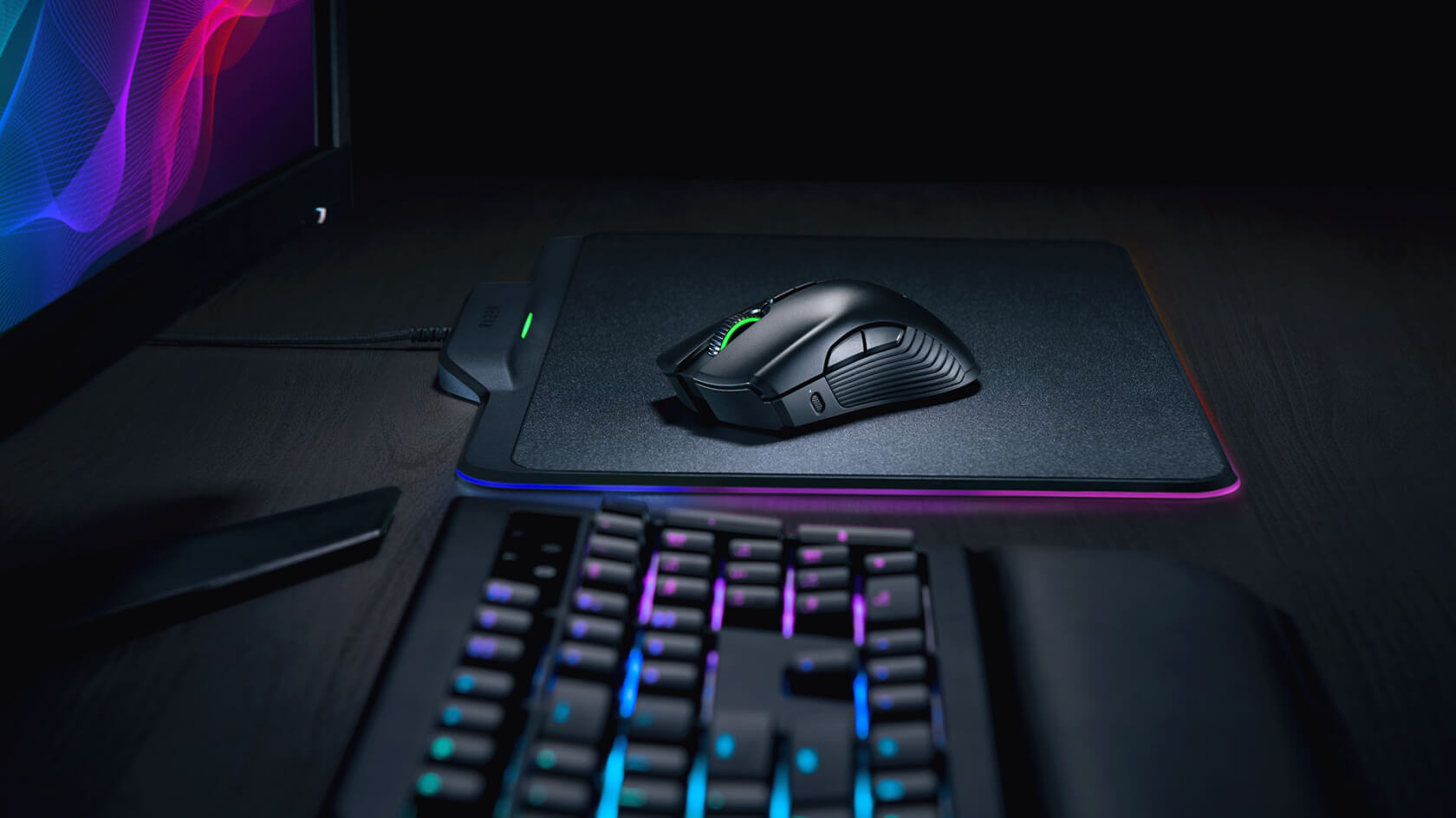 Razer showcases new HyperFlux mouse and charging pad