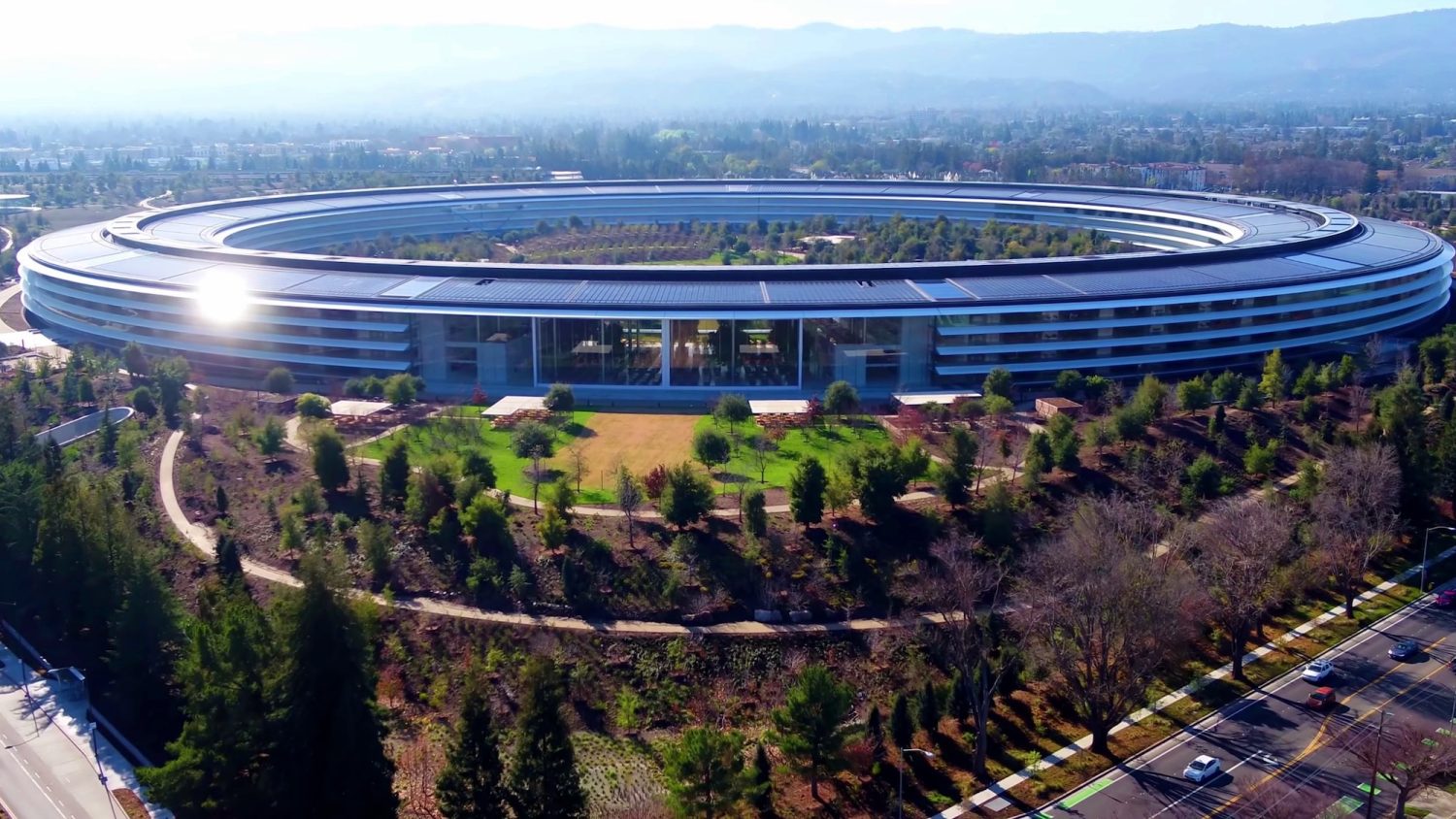 Apple employees will start returning to work on June 15