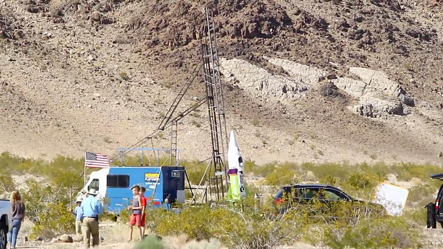Flat-earther reaches 1875 feet in home-made steam rocket
