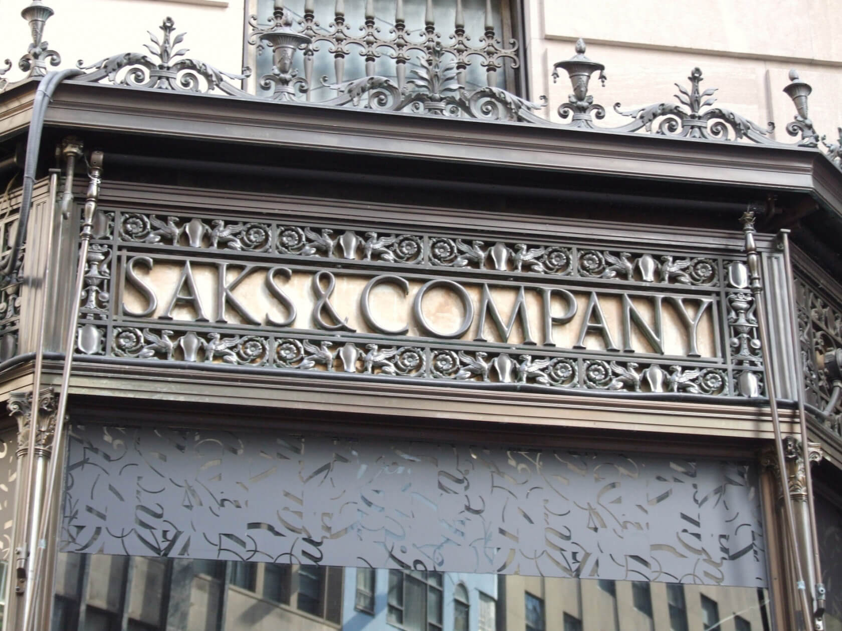 Hackers steal 5 million payment card details from Saks, Lord & Taylor stores