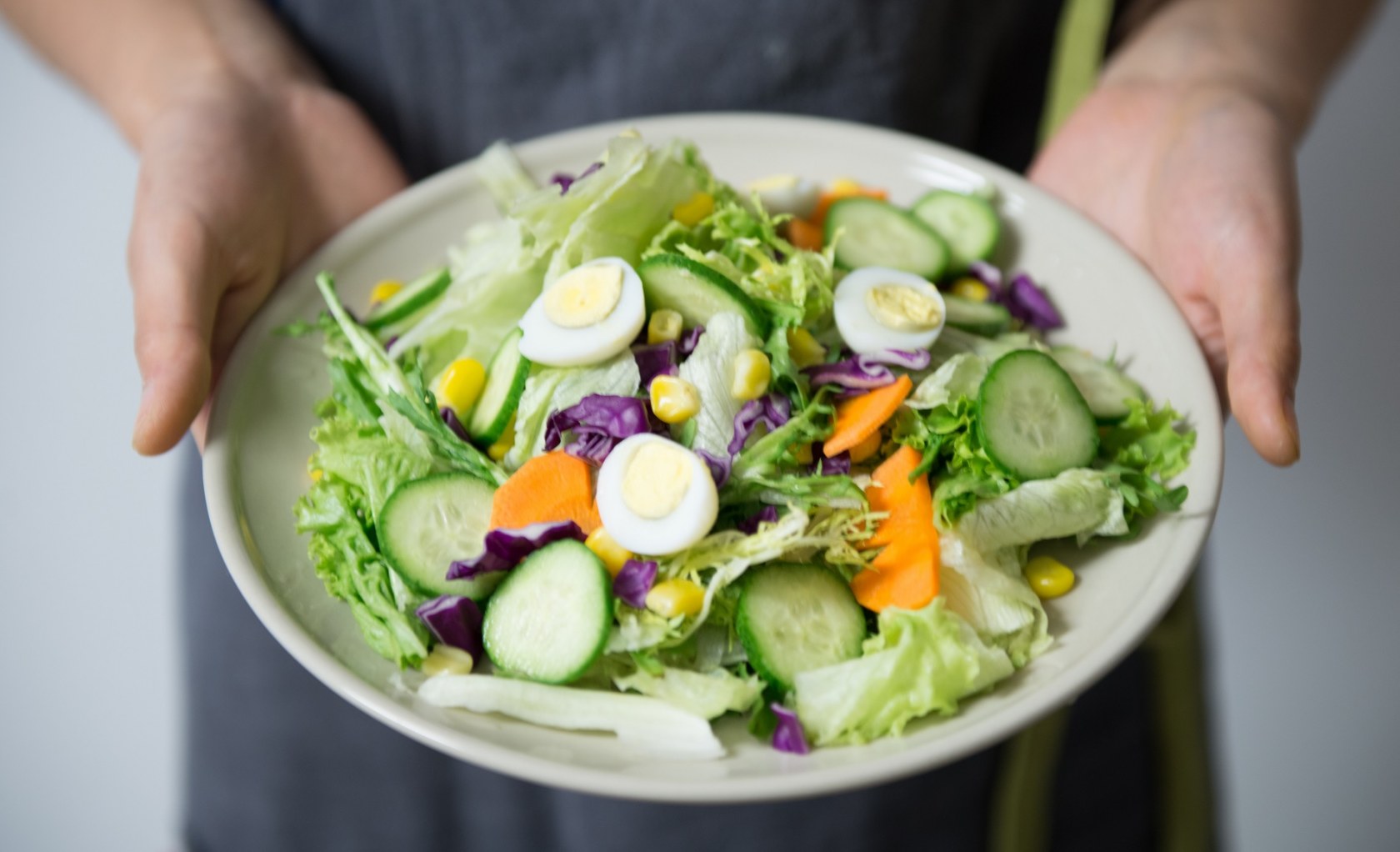 Google removes eggs from salad emoji to make it more inclusive for vegans