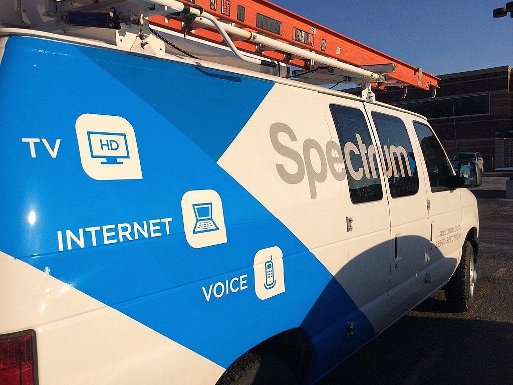 Spectrum allegedly throttled content providers Netflix and Riot Games for money