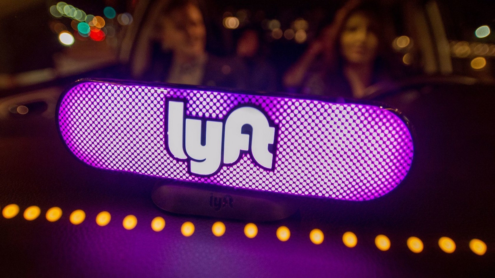Lyft announces 'Lyft Rewards,' a rider loyalty program set to launch in December