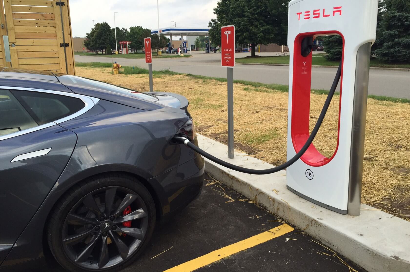 Tesla plans to expand Supercharger coverage across all of Europe in 2019