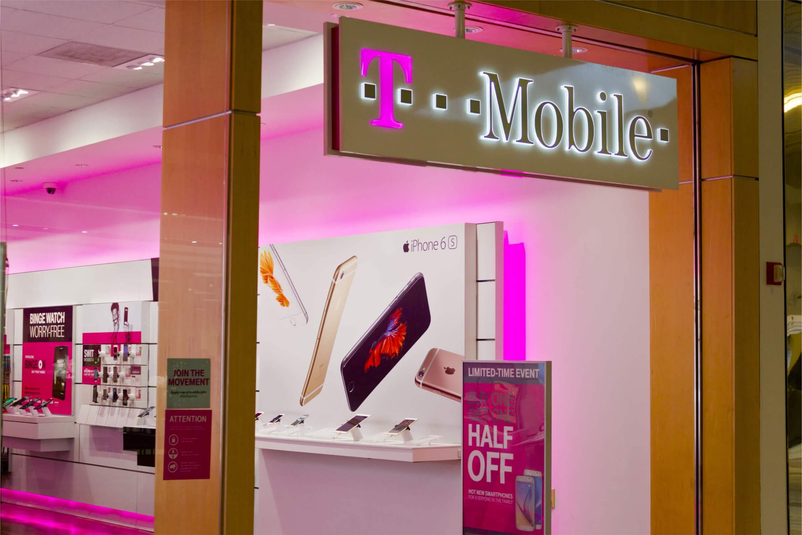US Justice Department reportedly leaning to deny T-Mobile and Sprint's merger
