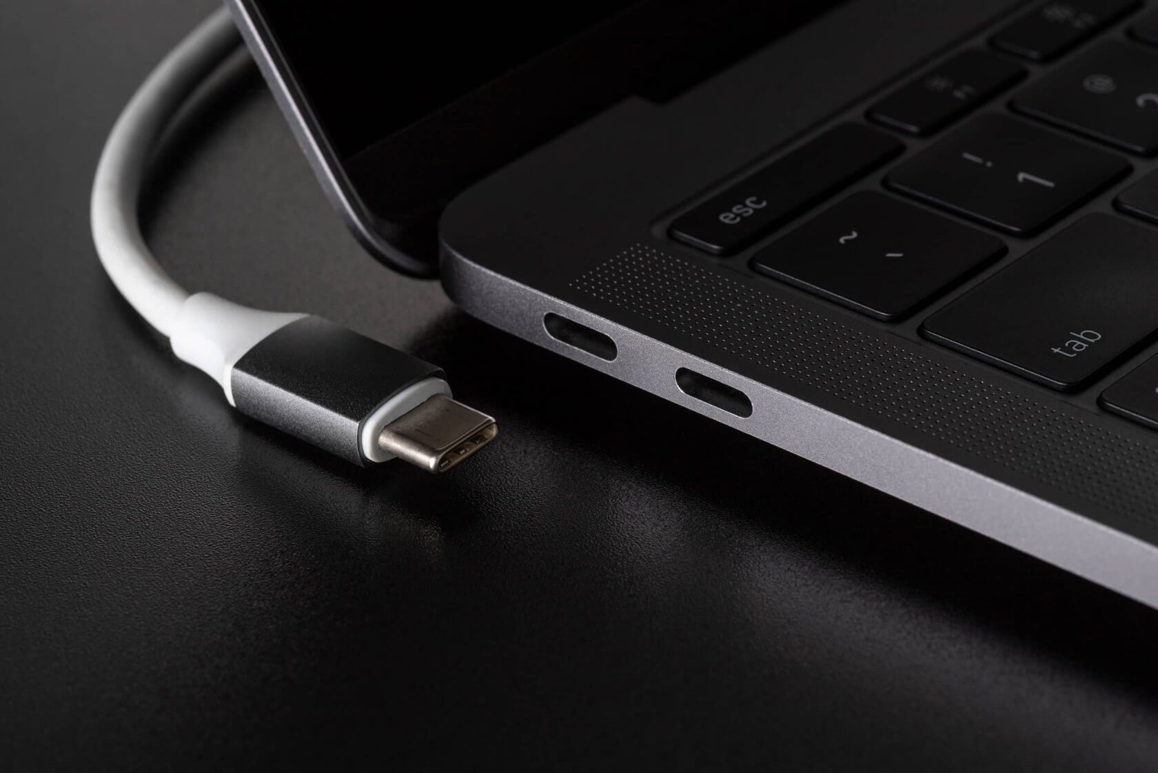 The first USB4-supported devices could arrive in late 2020