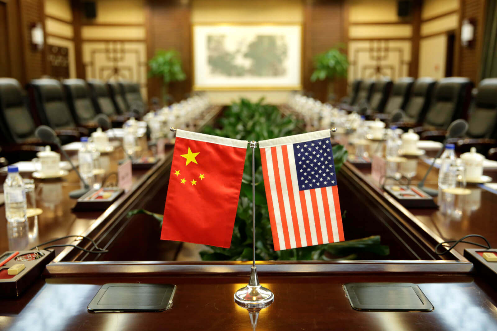 The US is allowing some Americans to continue working for Chinese semiconductor companies