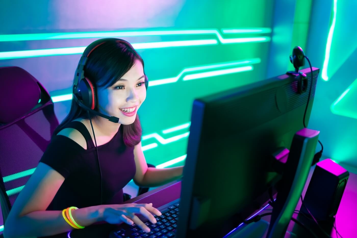 Online gaming can lead to lasting friendships, and much more