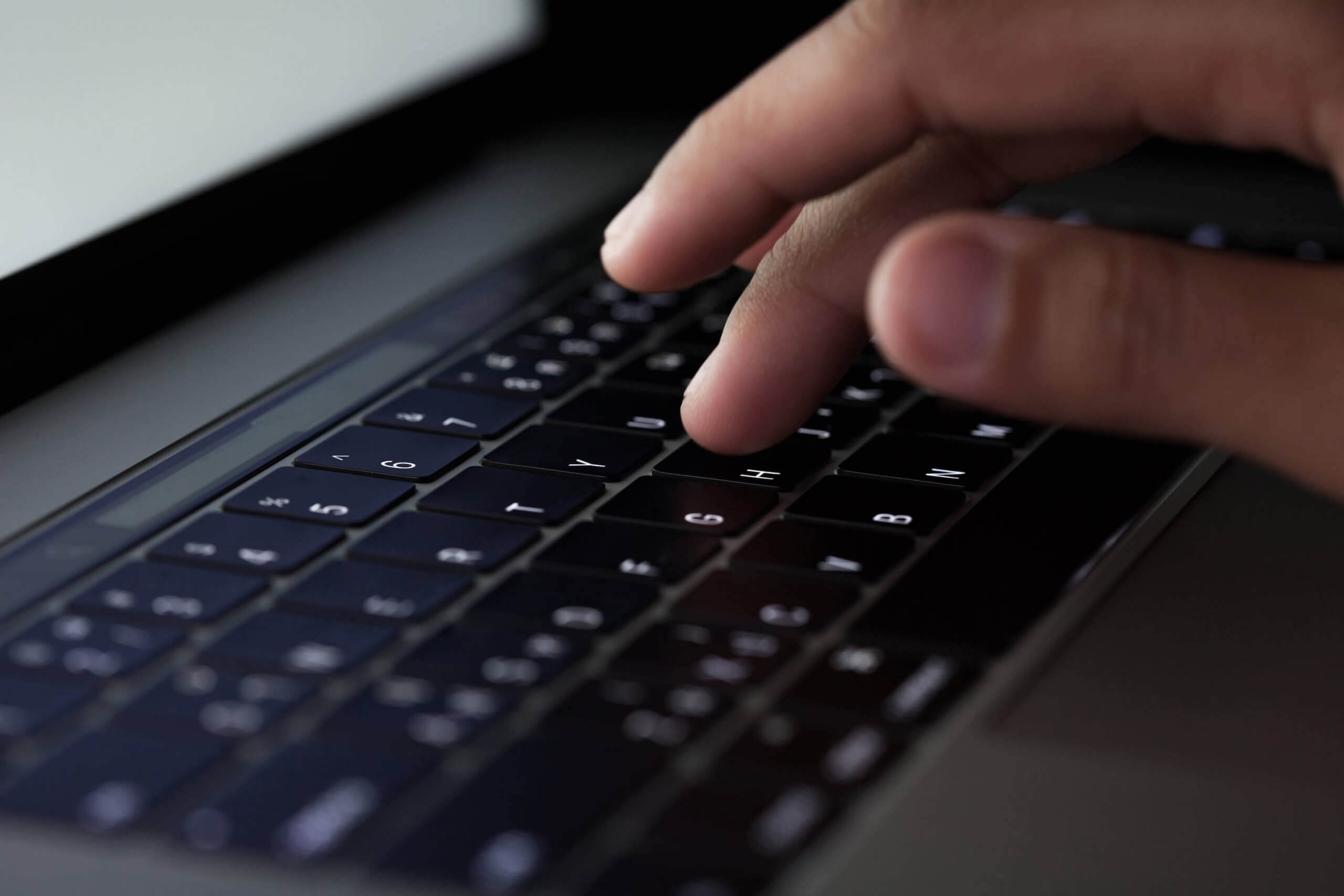 Kuo: New MacBook Pro and Air with scissor keyboards will land in June, ARM-based Macs to follow in early 2021