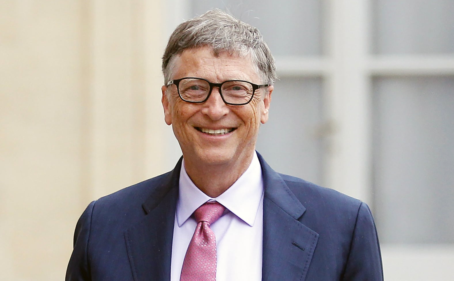 Bill Gates reveals which phone is his new daily driver