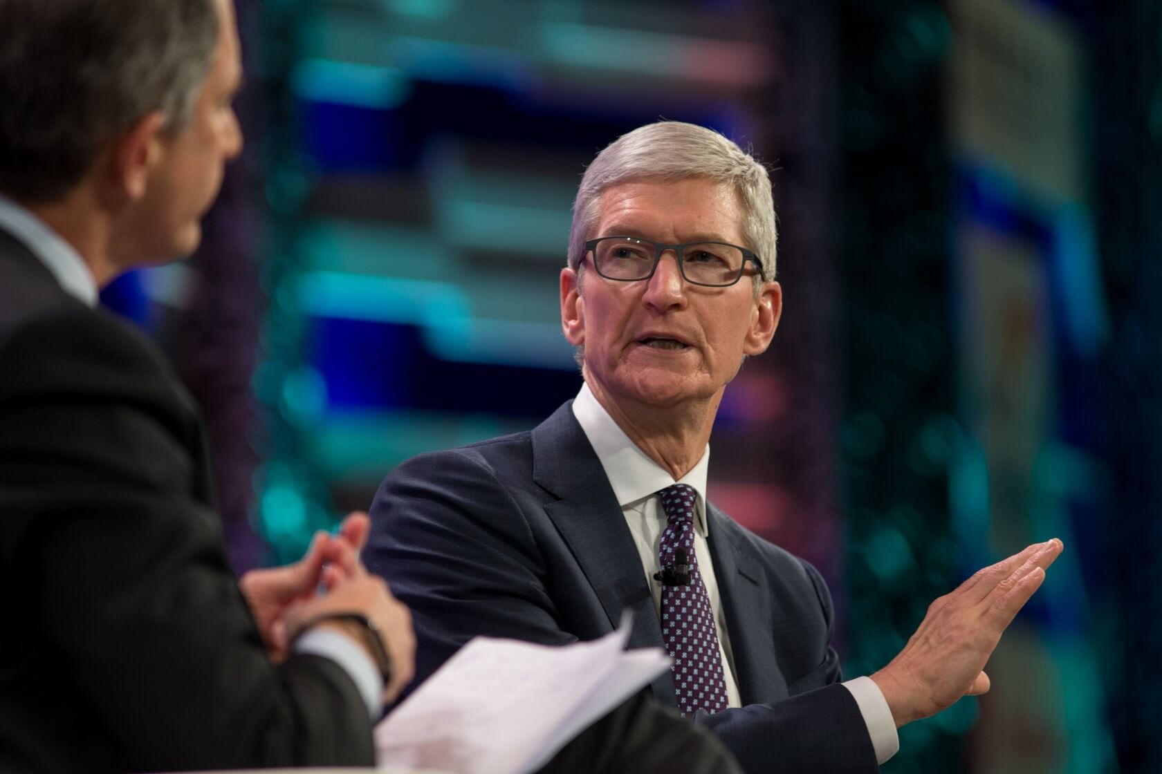 Tim Cook: Apple will donate 10 million medical masks to US healthcare workers