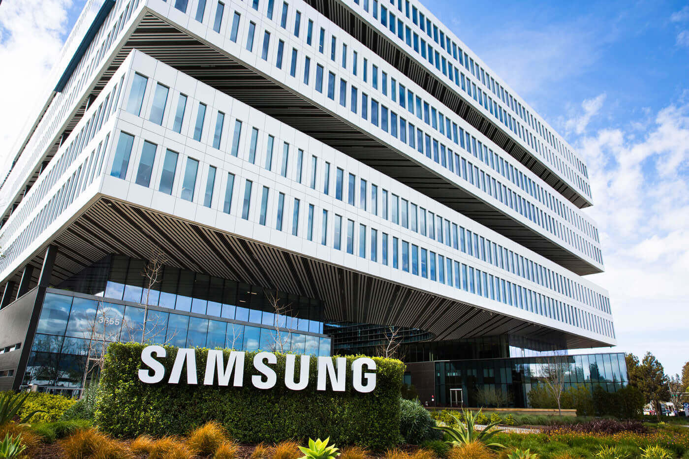 Samsung announces better-than-expected Q1 2020 earnings guidance