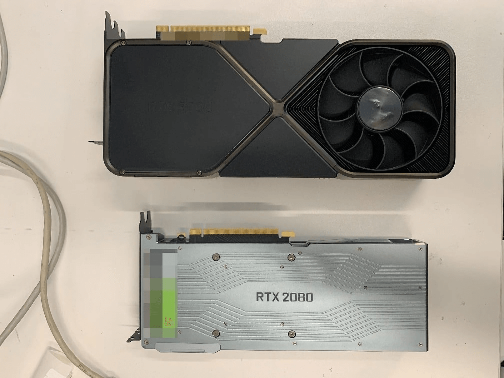 Leaked Nvidia GeForce RTX 3090 images reveal a massive card 1