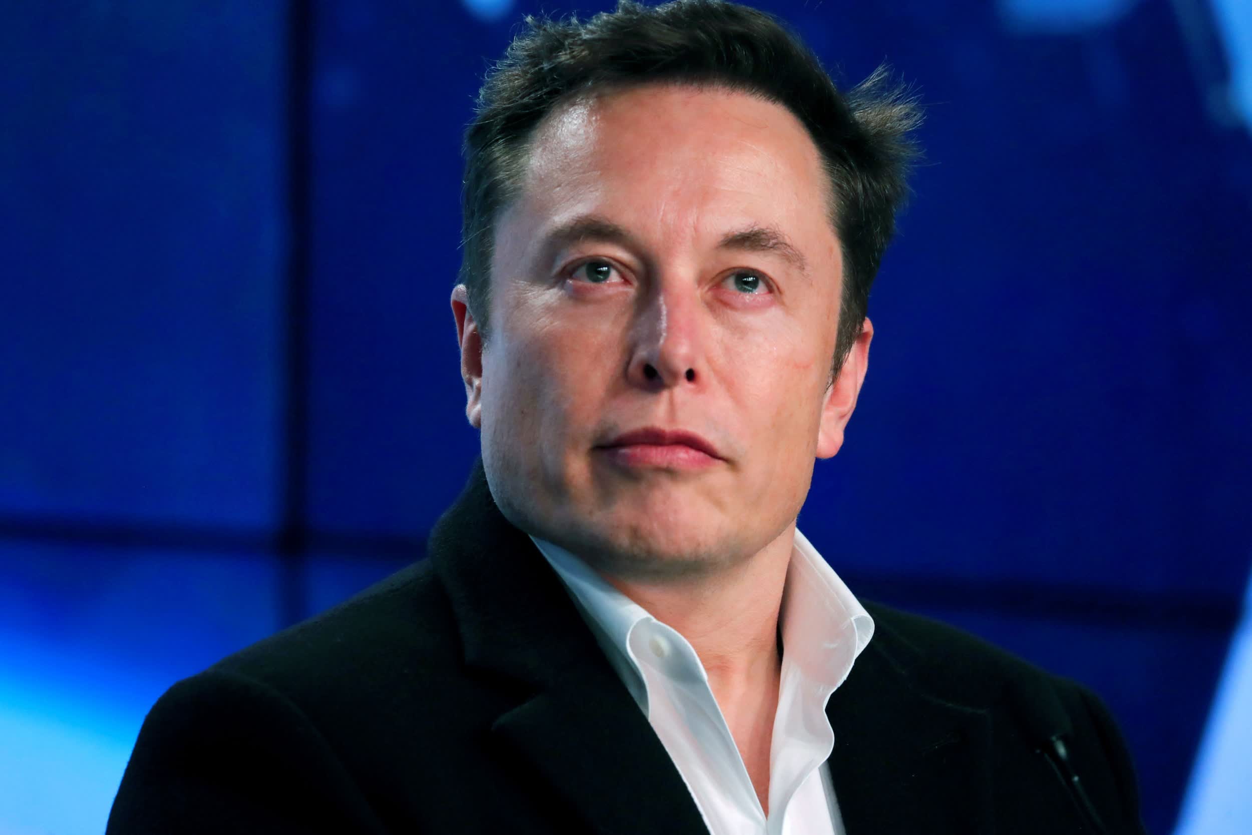 Elon Musk criticised for tweet comparing Canadian prime minister Justin Trudeau to Hitler