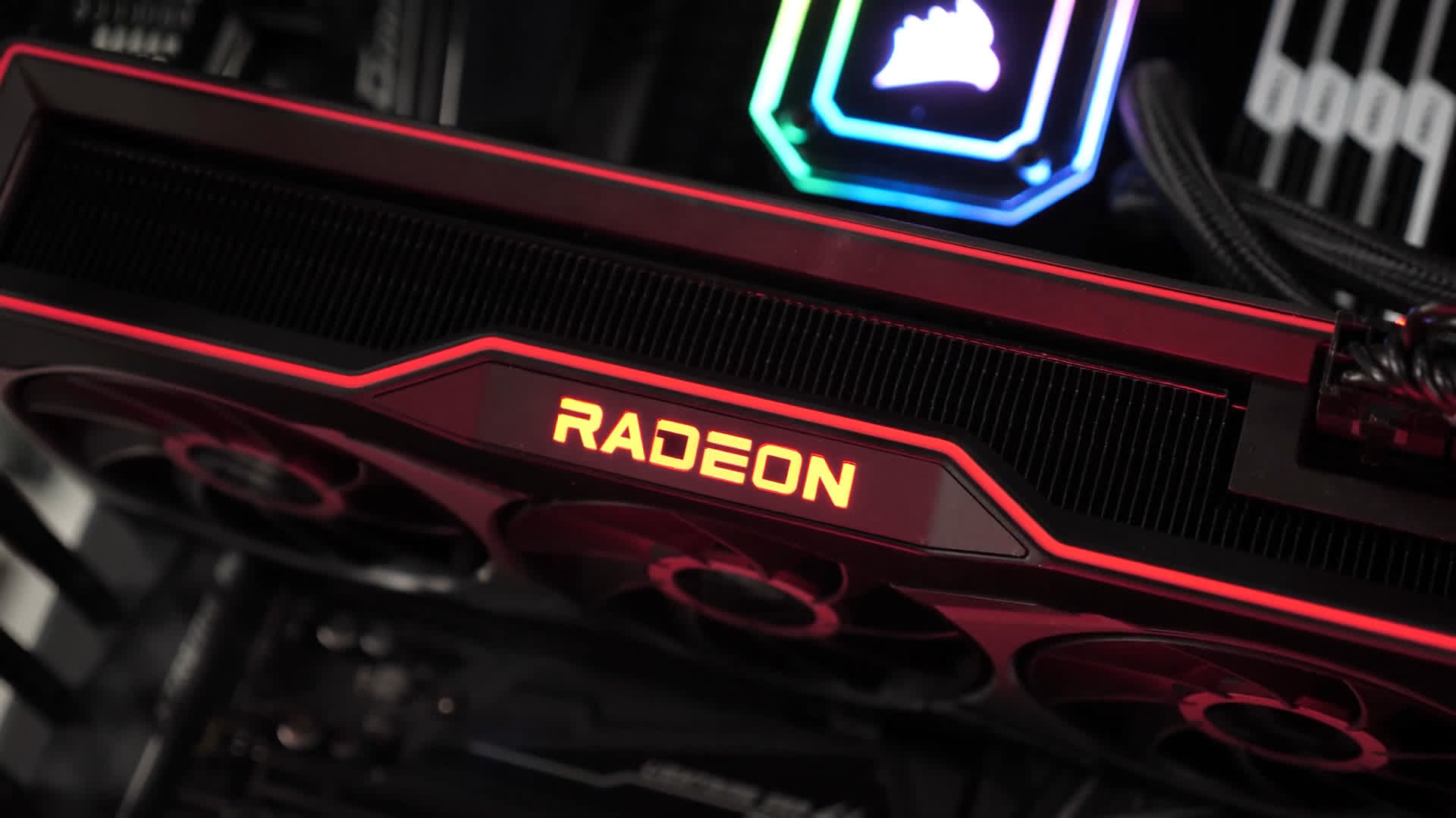 Overclocker pushes Radeon RX 6900 XT to world record 3.22 GHz