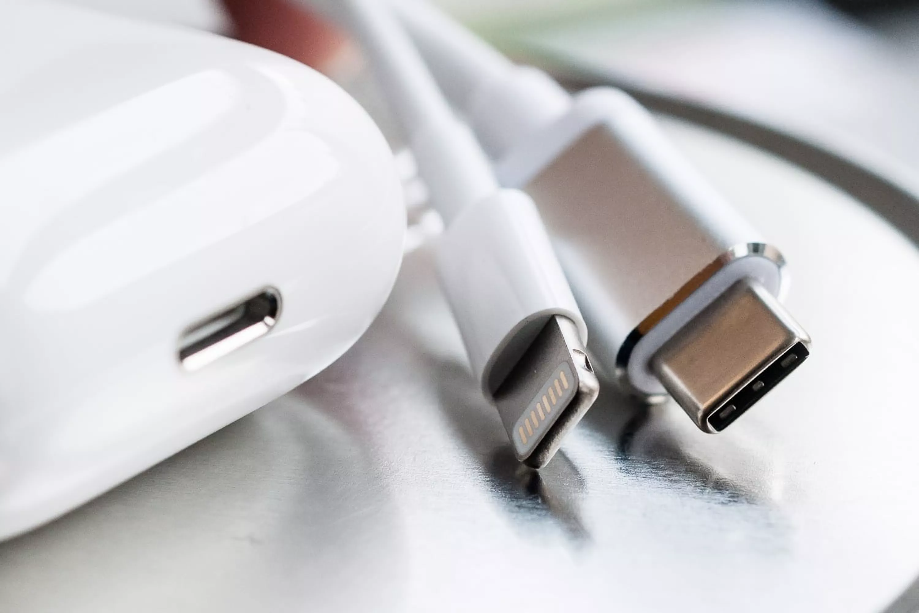 The European Commission wants to mandate USB Type-C on all new mobile devices