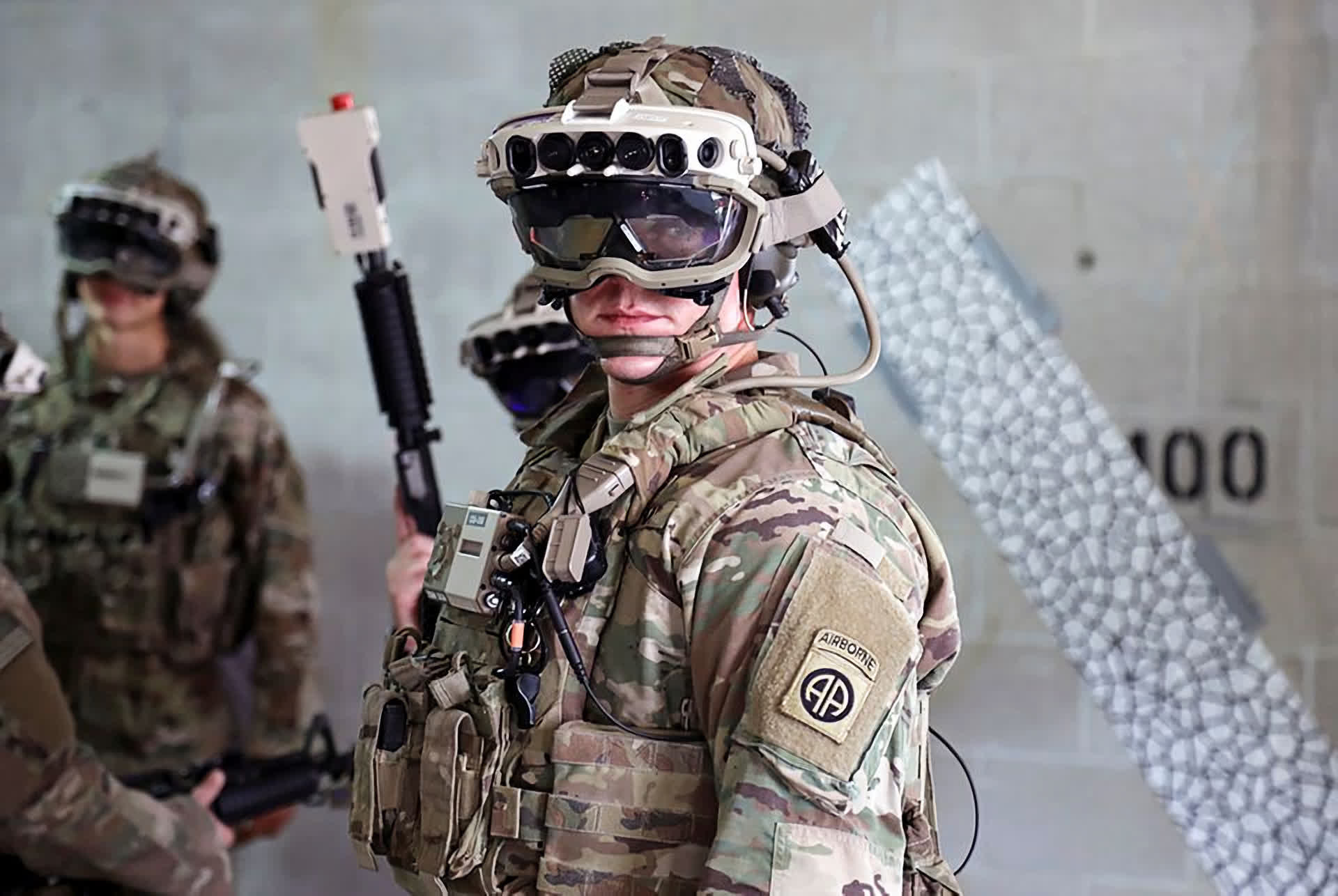 The US Army is receiving its first deliveries of Microsoft Hololens-based AR goggles