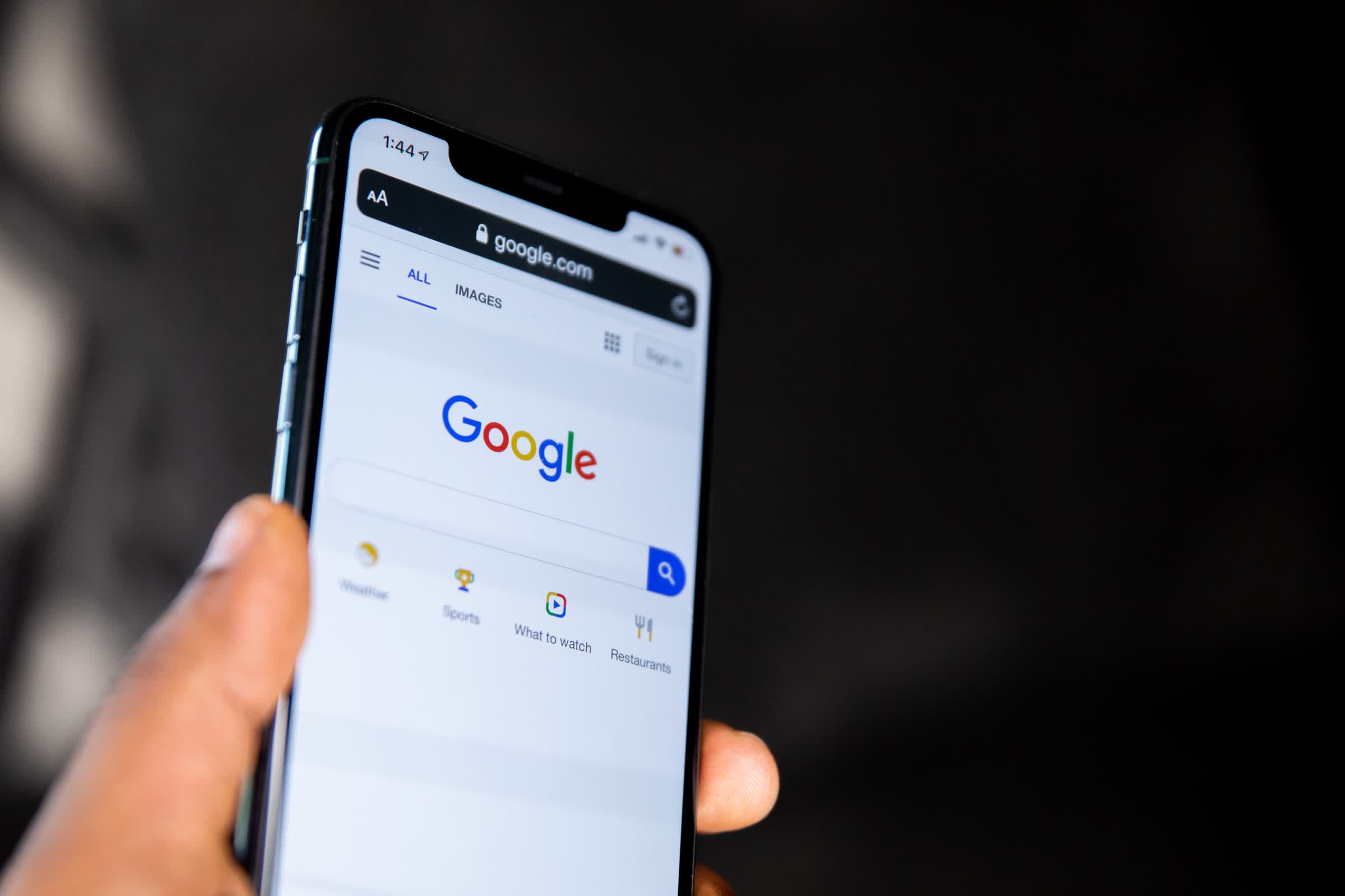 Google rolls out continuous scrolling feature to mobile search for added convenience