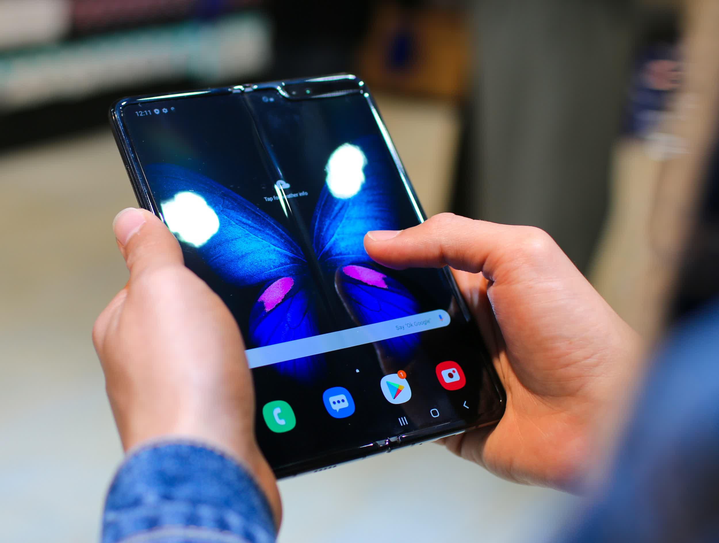 Samsung orchestrated a record quarter for foldable smartphones