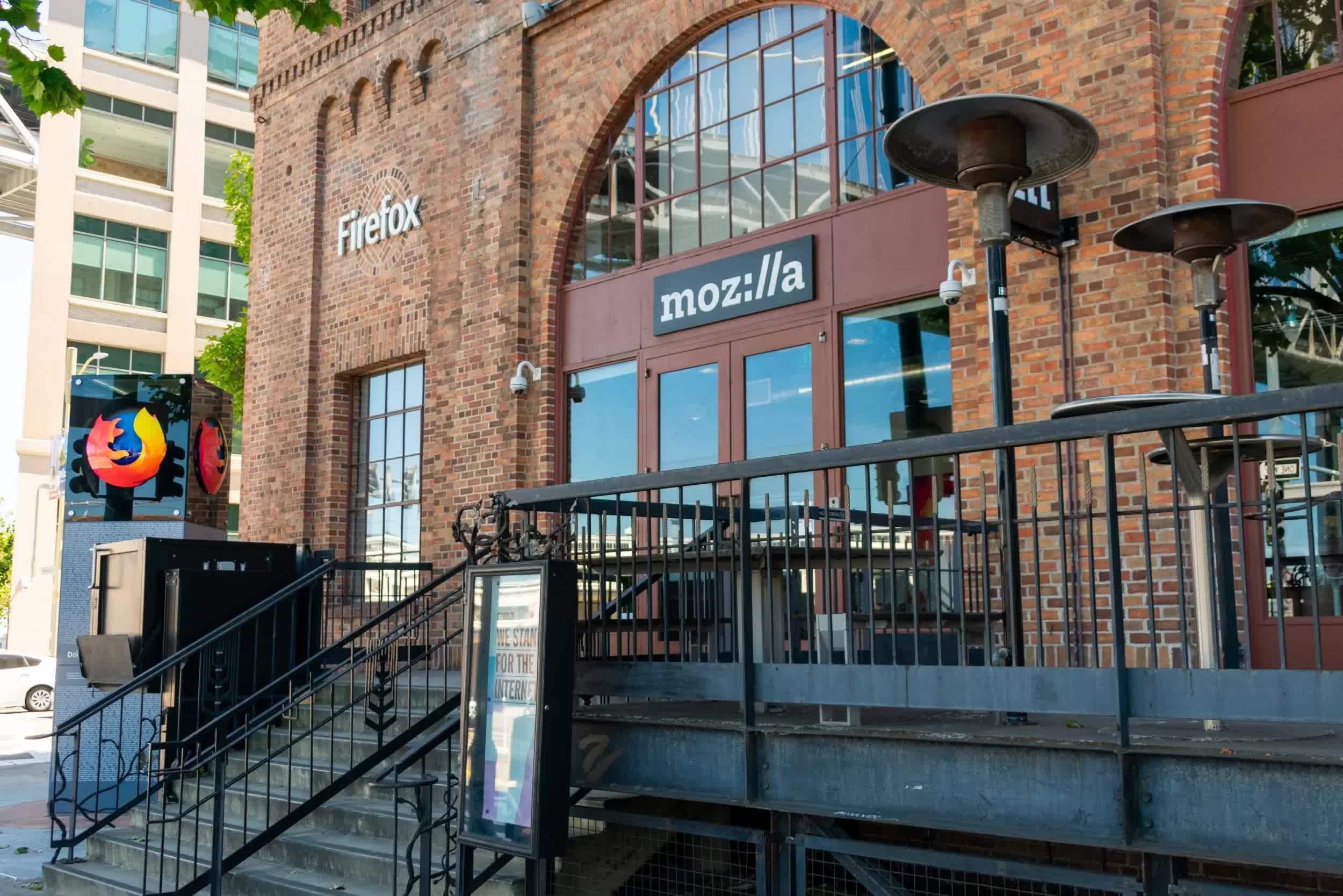 As Firefox's user numbers decline, Mozilla seeks out new revenue streams