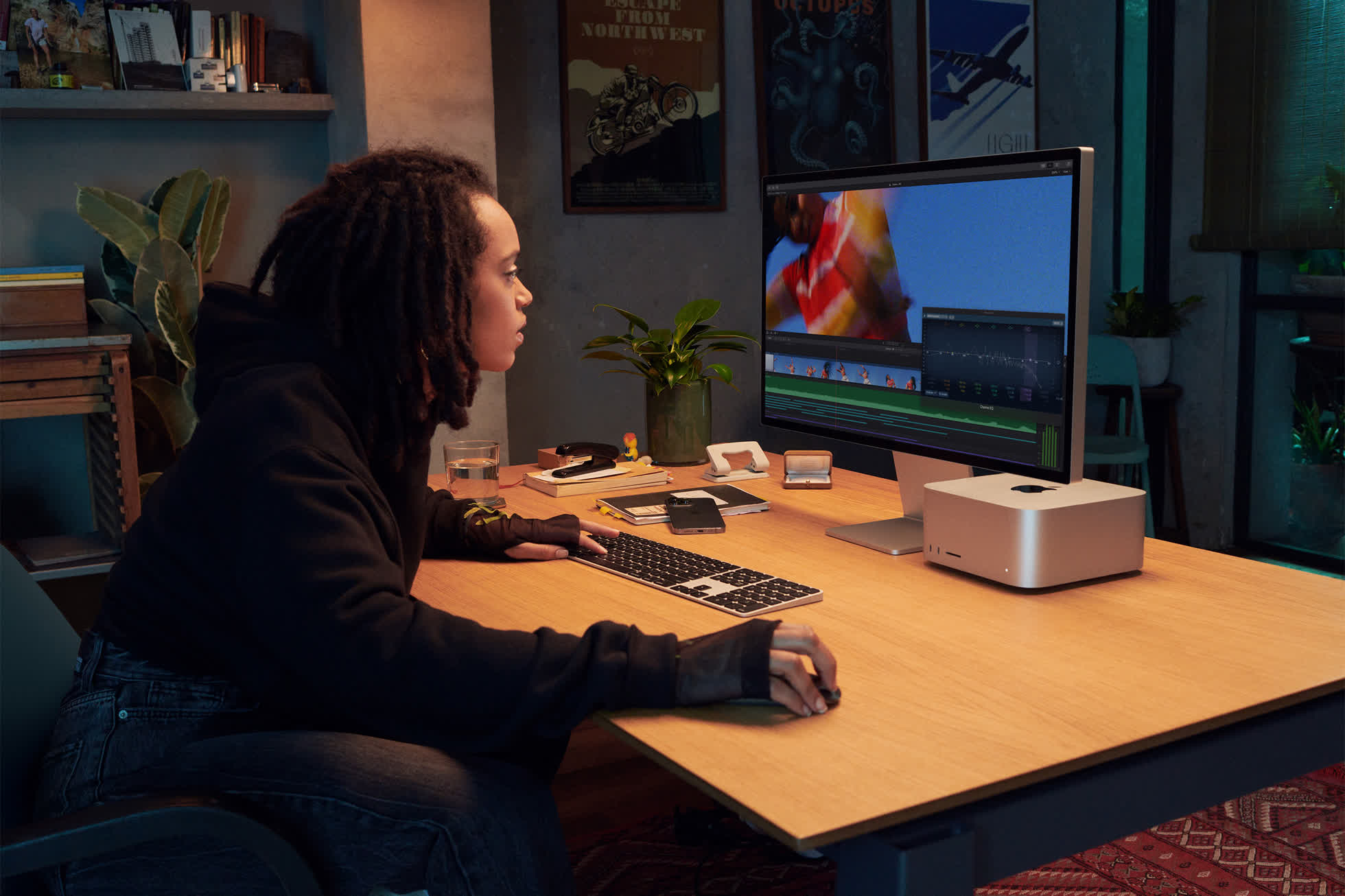 Apple unveils Mac Studio, a new desktop powered by the gargantuan M1 Ultra SoC