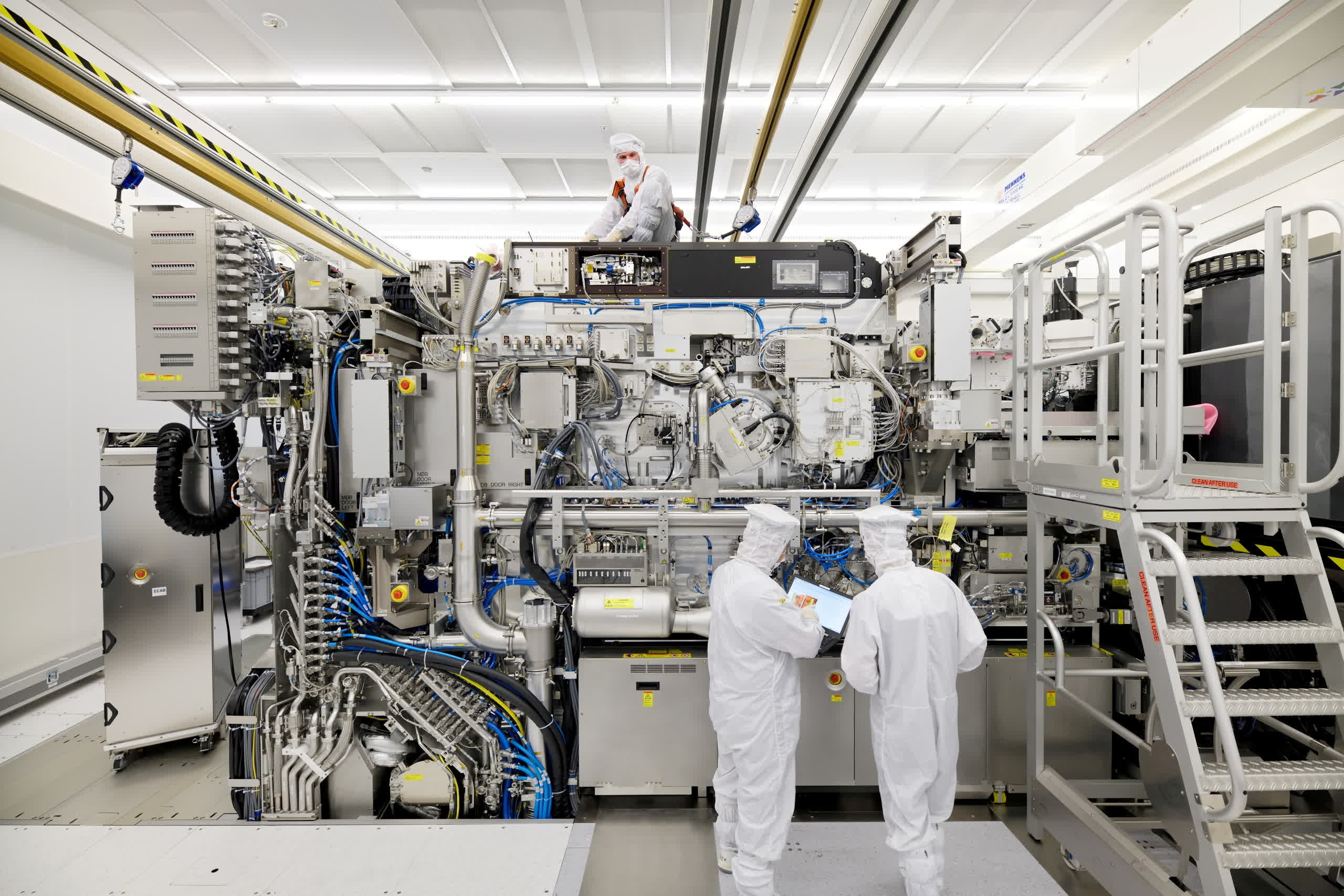 The US looks to kill Chinese chipmaking ambitions with ASML sales ban