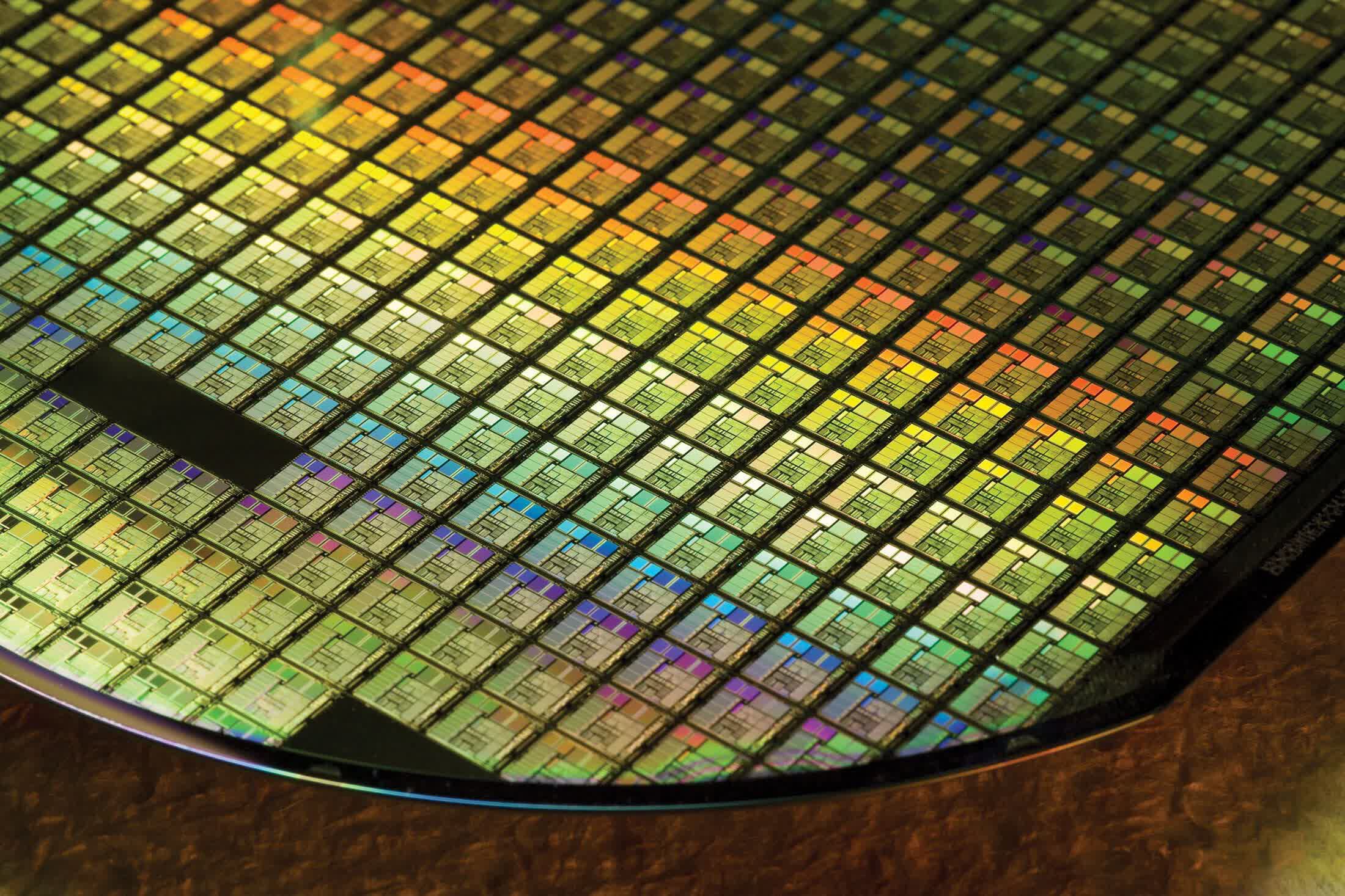 Russia plans to manufacture chips locally on a 28 nm node by 2030