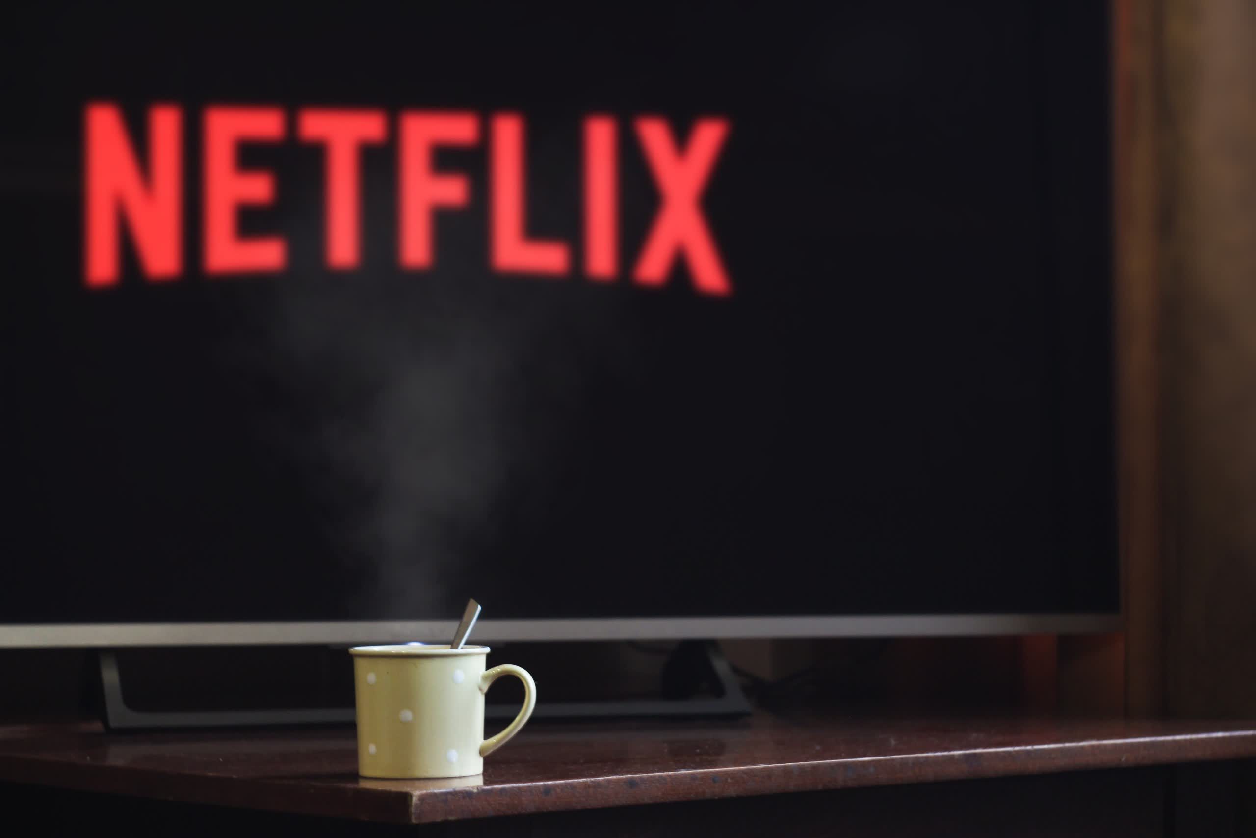 Netflix loses subscribers for the first time in a decade, blames account sharers