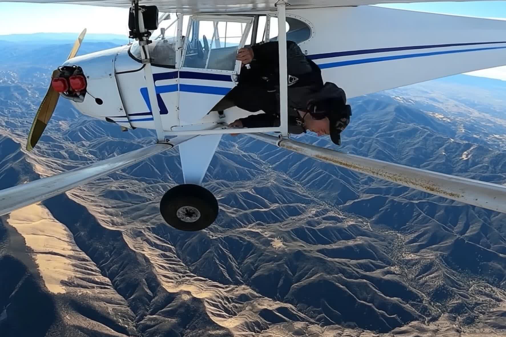 YouTuber loses pilot license after FAA claims he intentionally crashed his plane