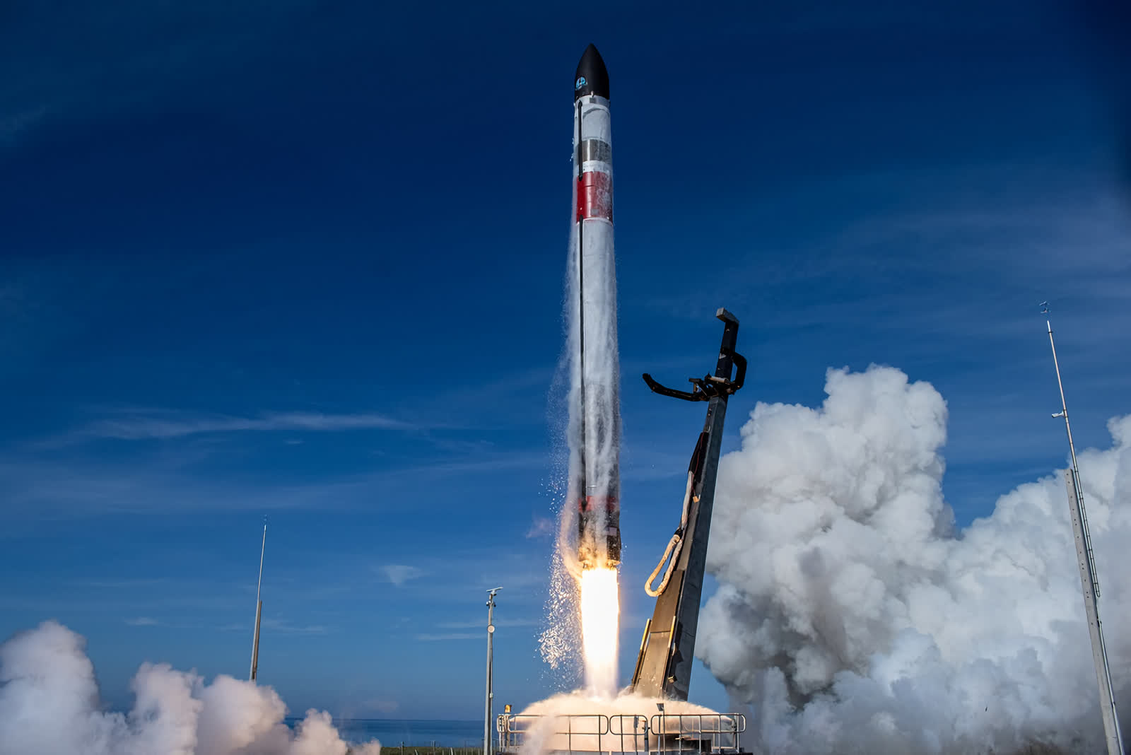 Rocket Lab captured a booster in mid-air with a helicopter but had to drop it in the ocean