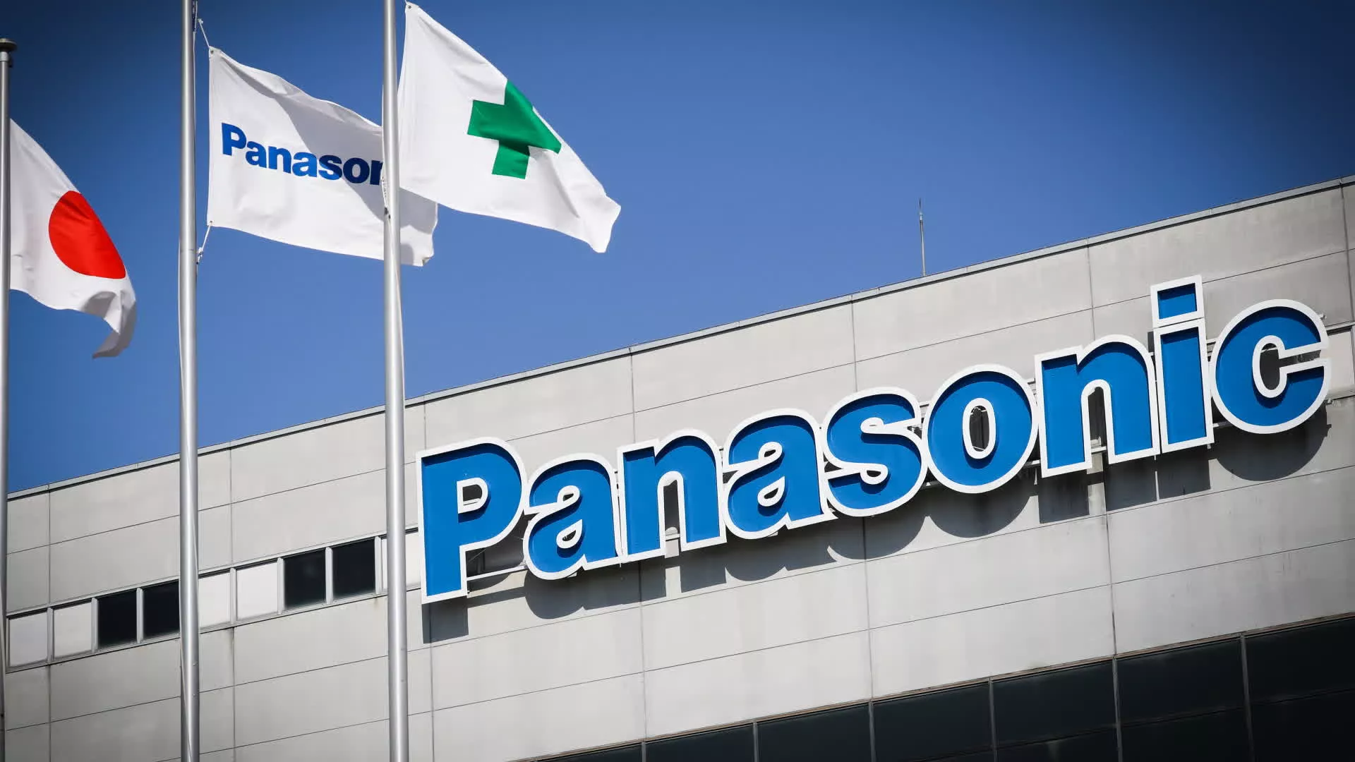 Panasonic will build one of the world's largest EV battery factories in Kansas