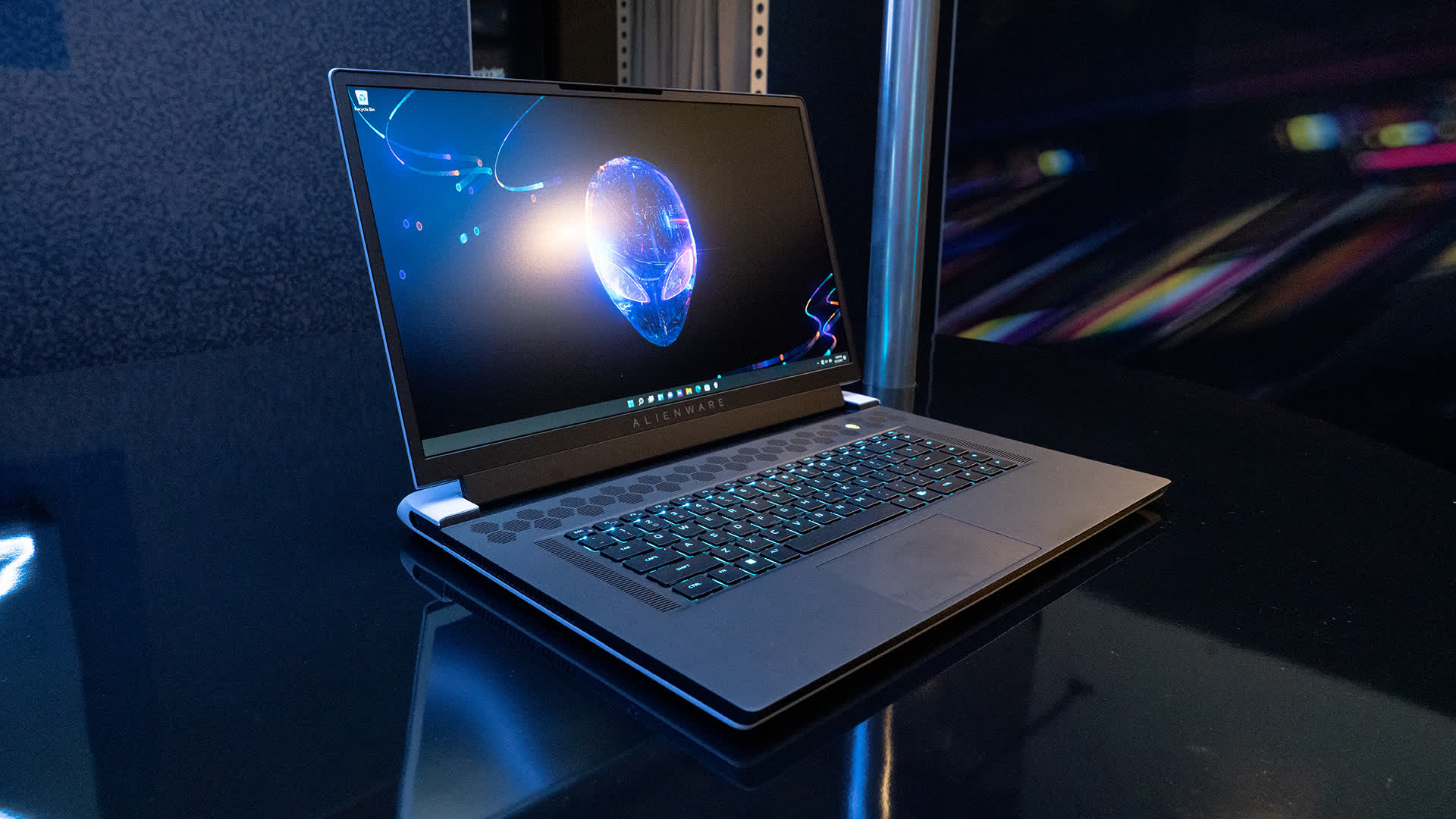 Alienware now lets you spec a blistering 480Hz display on its 17-inch gaming laptops