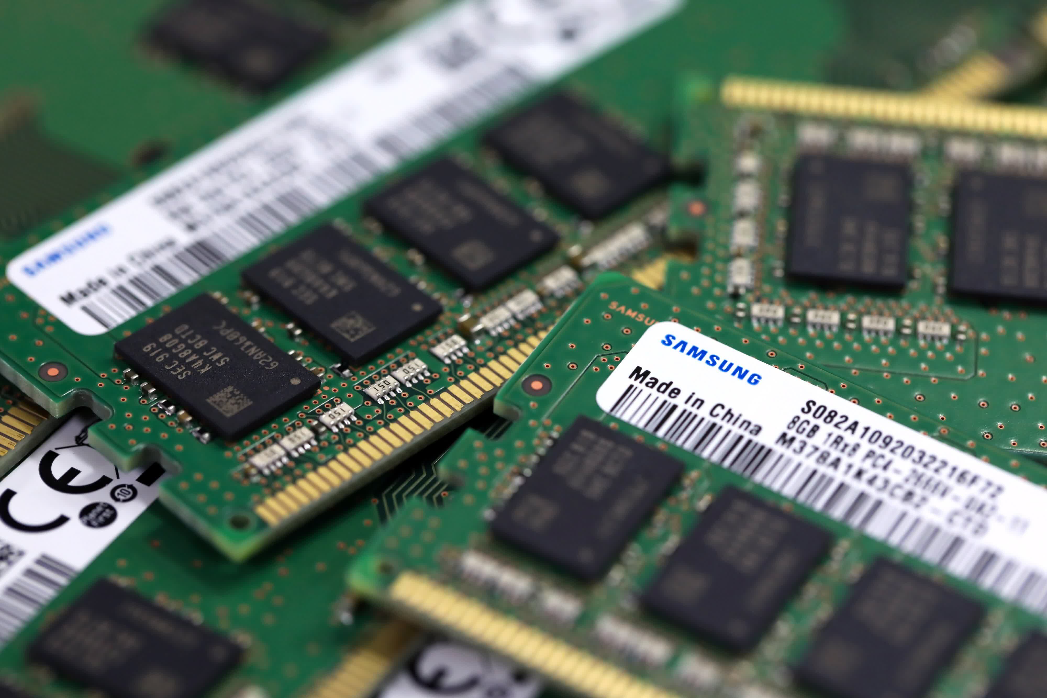 Samsung cutting DDR3 production and DDR4 prices to nudge customers towards newer DRAM tech