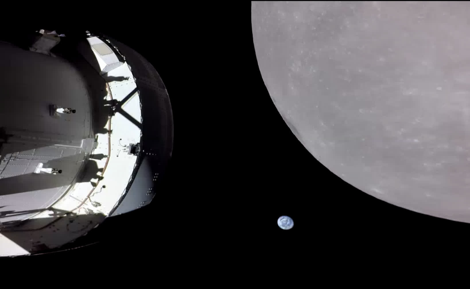 NASA's Orion spacecraft comes within 81 miles of the Moon during successful flyby