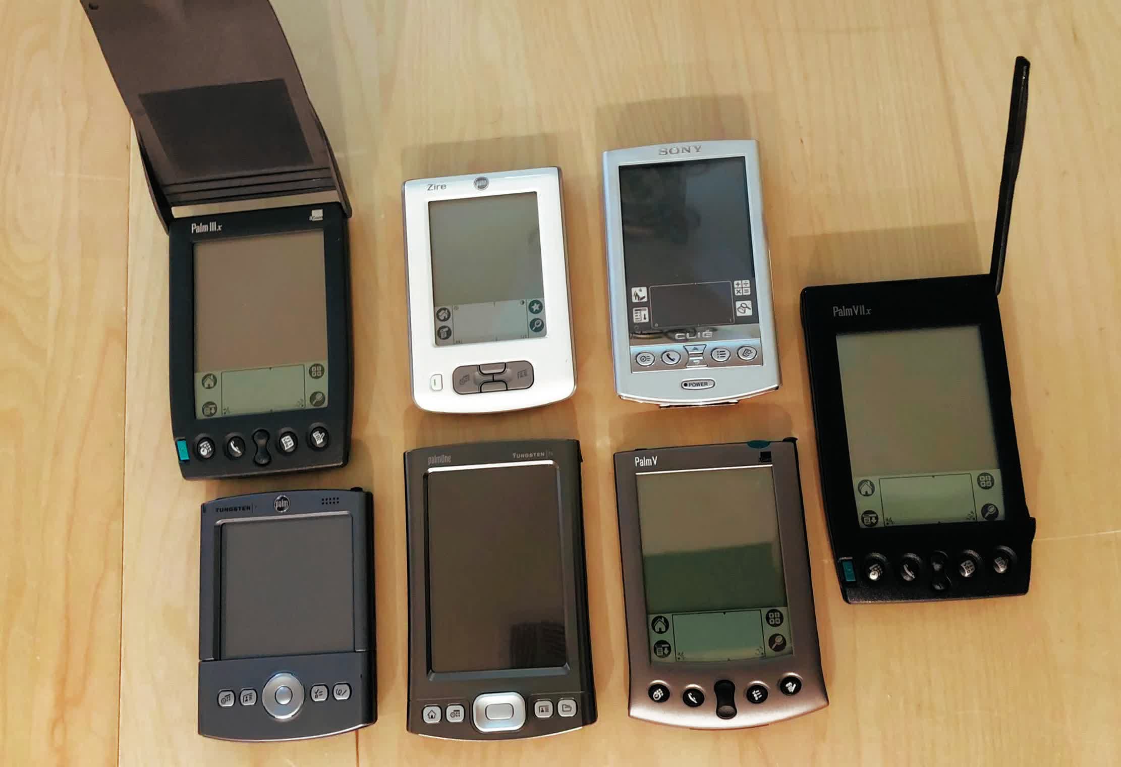 Palm and PalmPilot applications live on thanks to the Internet Archive