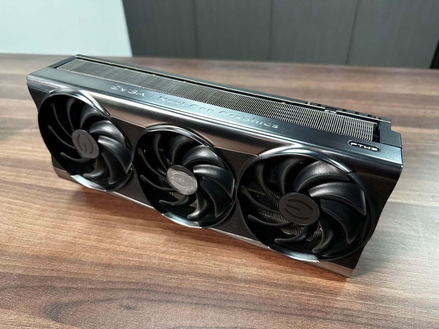 Someone tried auctioning off an EVGA RTX 4090 prototype on eBay