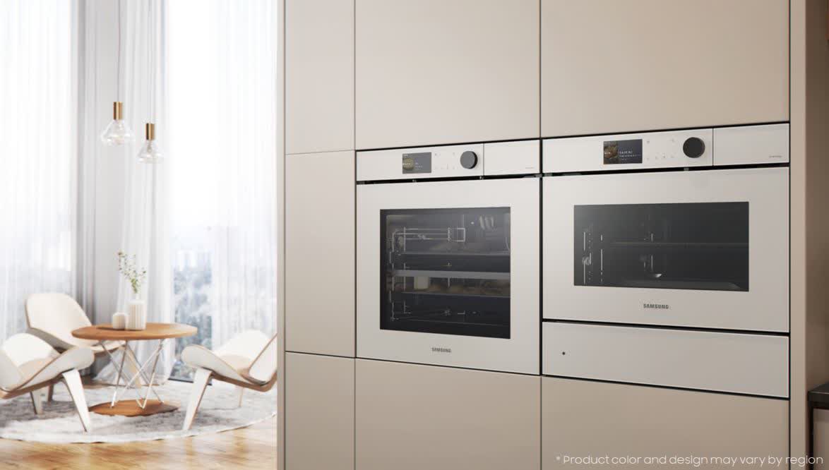 Samsung's CES kitchen appliances include an oven that can livestream its contents