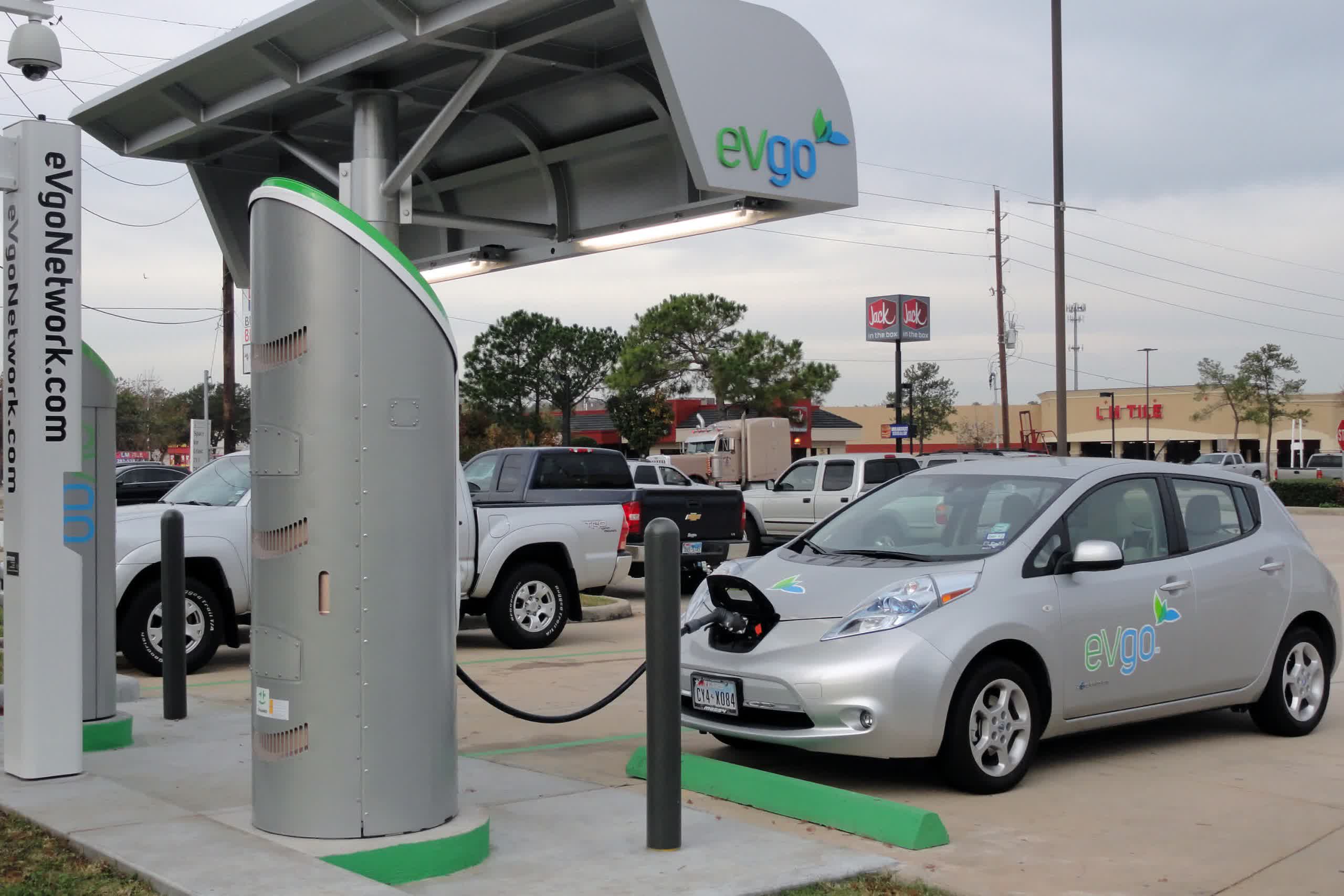 Biden administration mandates EV chargers be standardized to be eligible for federal funding